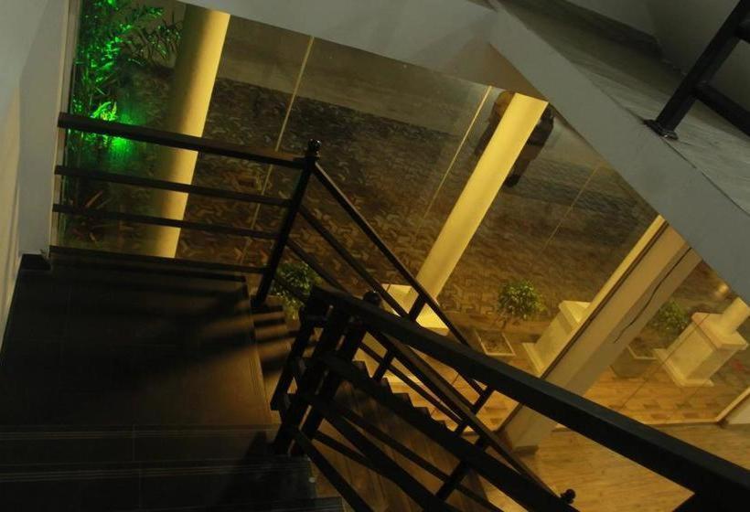 Kings Gate Airport Transit Hotel Katunayaka Extérieur photo