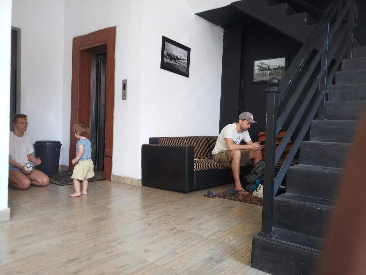 Kings Gate Airport Transit Hotel Katunayaka Extérieur photo
