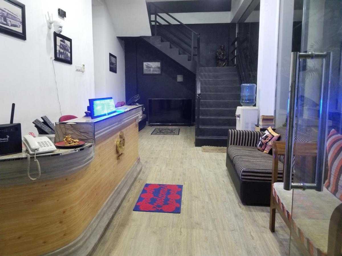 Kings Gate Airport Transit Hotel Katunayaka Extérieur photo