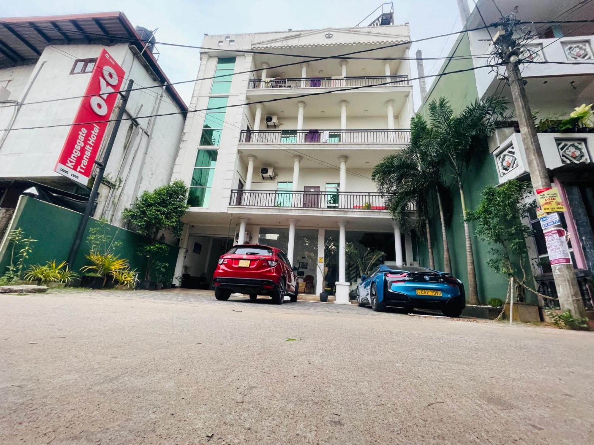 Kings Gate Airport Transit Hotel Katunayaka Extérieur photo
